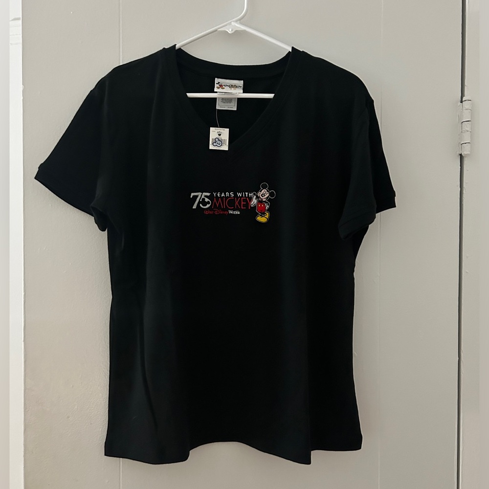 Disney Vintage 75‎ Years With Mickey Mouse Disney World V Neck Tee New Rare